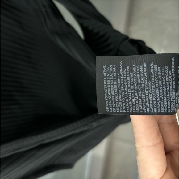 H&M women’s bodysuit (PAIR of 2) black and white - Picture 8 of 14